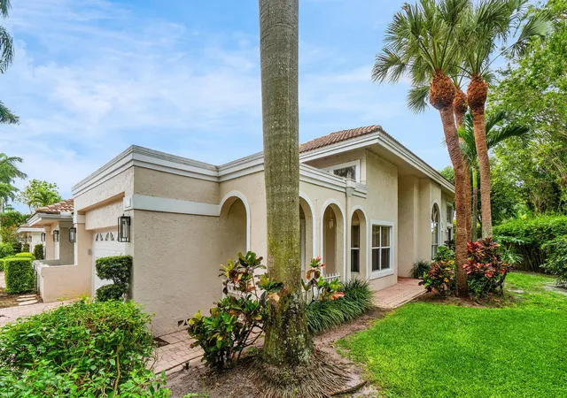 2nd image of 5106 Windsor Parke Dr, Boca Raton, FL 33496 | MLS# B26030724
