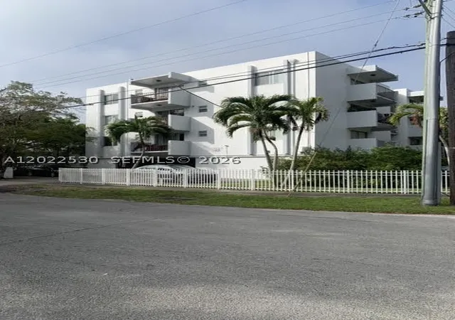 Homes for sale in North Miami, FL | 1090 Ne 129th St #202, North Miami, FL 33161 | MLS# A12022530