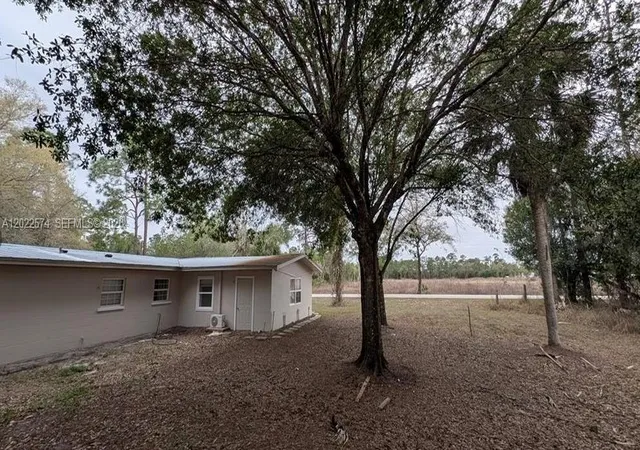 27th image of 660 S Missouri St, La Belle, FL 33935 | MLS# A12022574