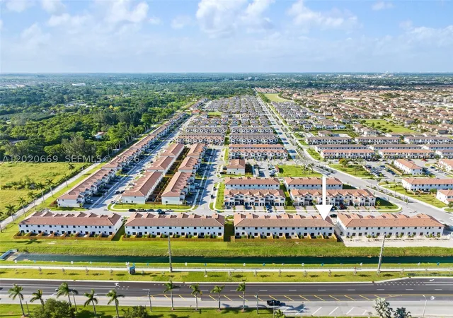 Photo 2 of Townhouse for sale at 11945 Sw 245th Ter, Homestead, FL 33032 | MLS# A12020669 | Listing updated on 2026-08-19