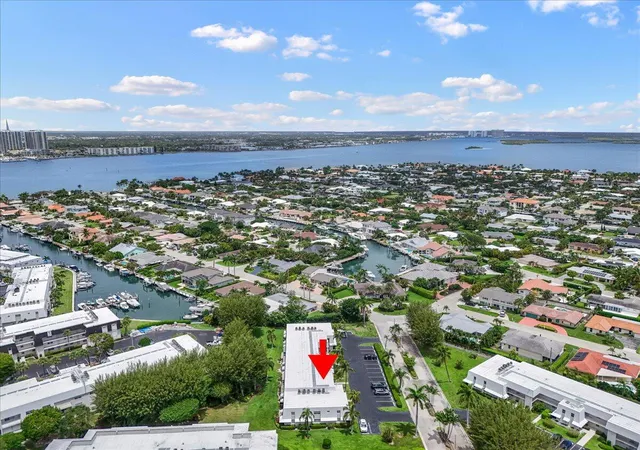 2nd image of 1205 Sandy Ln, Singer Island, FL 33404