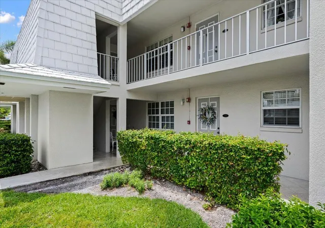 4th image of 1205 Sandy Ln #145, Singer Island, FL 33404 | MLS# B26030937
