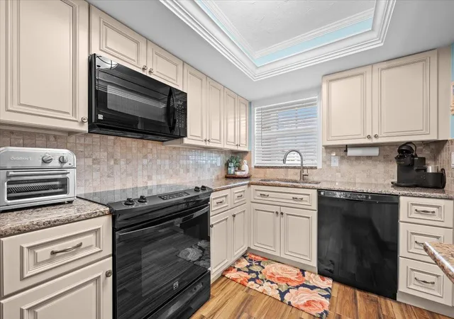 5th image of 1205 Sandy Ln #145, Singer Island, FL 33404 | MLS# B26030937
