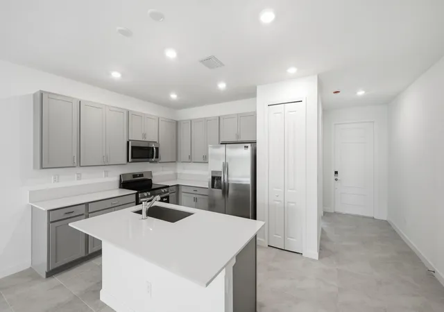 2nd image of 3622 Spanish Cedar Pl, Fort Pierce, FL 34946 | MLS# B26030957