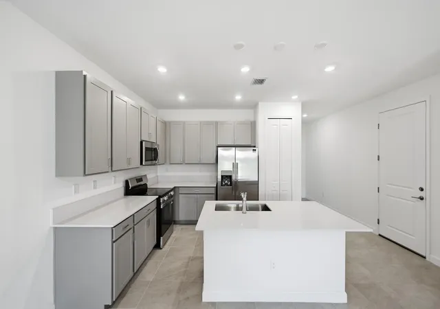 3rd image of 3622 Spanish Cedar Pl, Fort Pierce, FL 34946 | MLS# B26030957