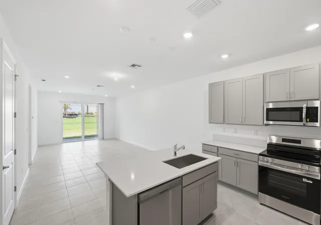 5th image of 3622 Spanish Cedar Pl, Fort Pierce, FL 34946 | MLS# B26030957