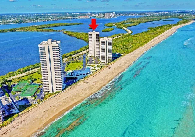 3rd image of 5550 N Ocean Dr, West Palm Beach, FL 33404