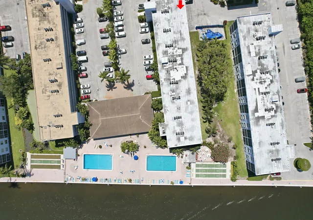 Homes for sale in Boynton Beach, FL | 2008 S Federal Highway, Boynton Beach, FL 33435 | Houzeo