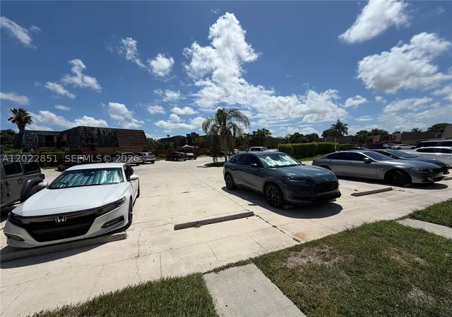 22nd image of 964 Springdale Cir, Palm Springs, FL 33461 | MLS# A12022851