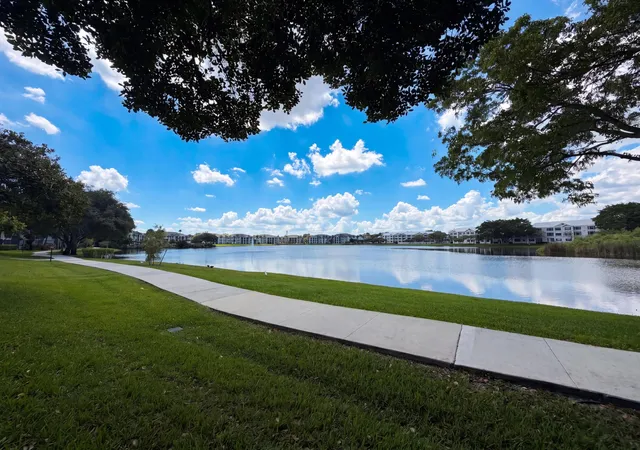 5th image of 2737 S Oakland Forest Dr #202, Oakland Park, FL 33309 | MLS# B26031047