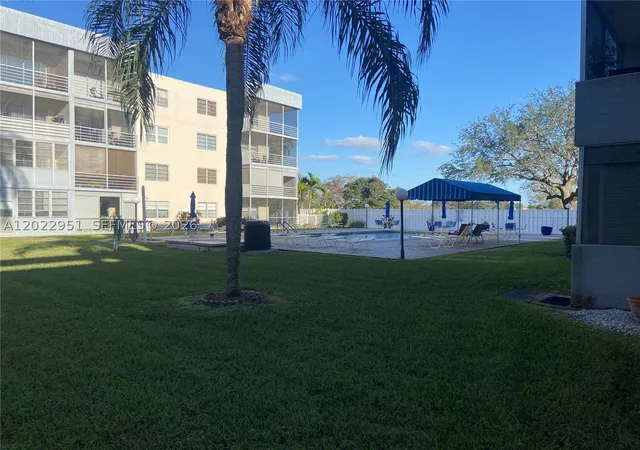 Photo 3 of Condo for sale at 7502 Nw 30Th Pl #417, Sunrise, FL 33313 | MLS# A12022951 | Listing updated on 2026-08-17