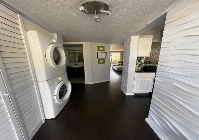 5th image of 9505 Sw 1St Ct, Coral Springs, FL 33071