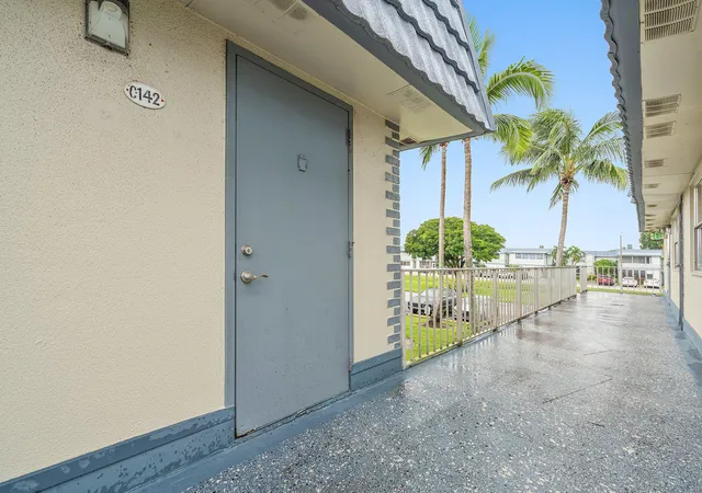 Homes for sale in Delray Beach, FL | 142 Brittany Ter, Delray Beach, FL 33446 | MLS# B26031225