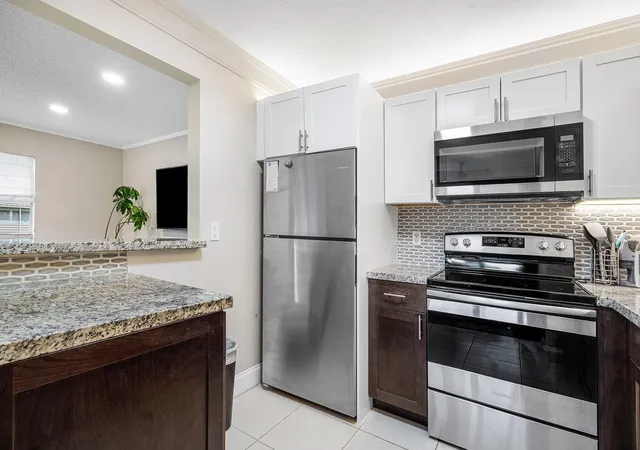 Homes for sale in Delray Beach, FL | 142 Brittany Ter, Delray Beach, FL 33446 | MLS# B26031225