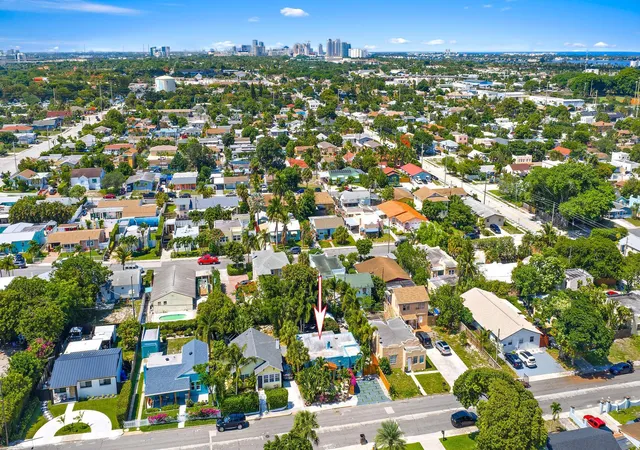 35th image of 823 Selkirk St S, West Palm Beach, FL 33405 | MLS# B26031242