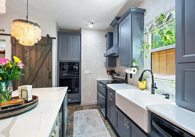 5th image of 823 Selkirk St S, West Palm Beach, FL 33405 | MLS# B26031242