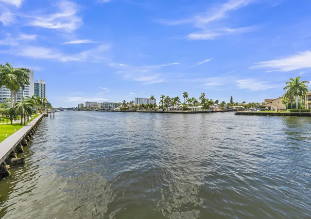 Homes for sale in Fort Lauderdale, FL | 3300 Ne 36th Street, Fort Lauderdale, FL 33308 | Houzeo