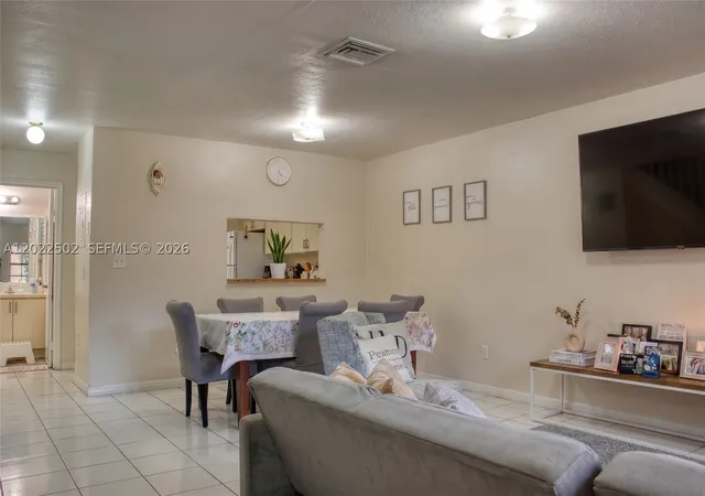 2nd image of 9880 Hammocks Blvd #101-43, Miami, FL 33196 | MLS# A12022502