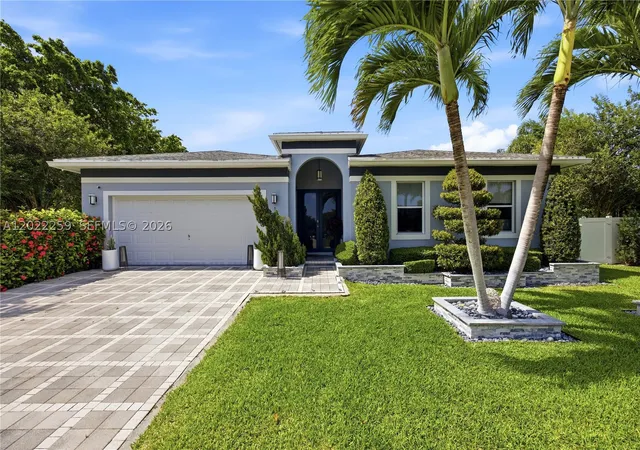 Photo 1 of Single family home for sale at 105 Ne 28th Ct, Wilton Manors, FL 33334 | MLS# A12022259 | Listing updated on 2026-10-07