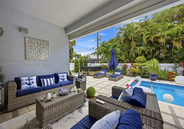 Photo 3 of Single family home for sale at 105 Ne 28Th Ct, Wilton Manors, FL 33334 | MLS# A12022259 | Listing updated on 2026-10-07