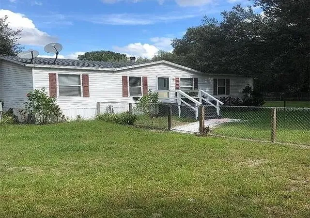 Homes for sale in Zephyrhills, FL | 33505 Tammy Ln, Zephyrhills, FL 33543 | MLS# B26031324