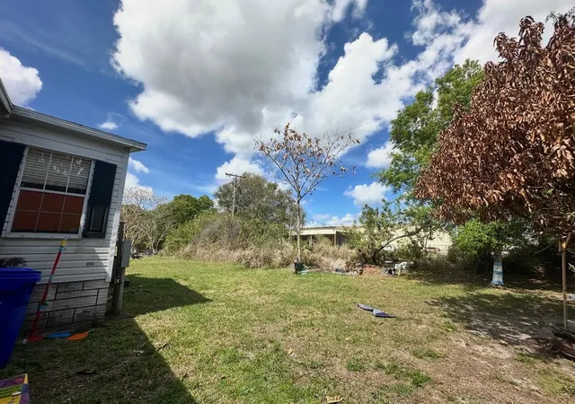 Homes for sale in Vero Beach, FL | 1455 90th Ave #235, Vero Beach, FL 32966 | MLS# B26031417