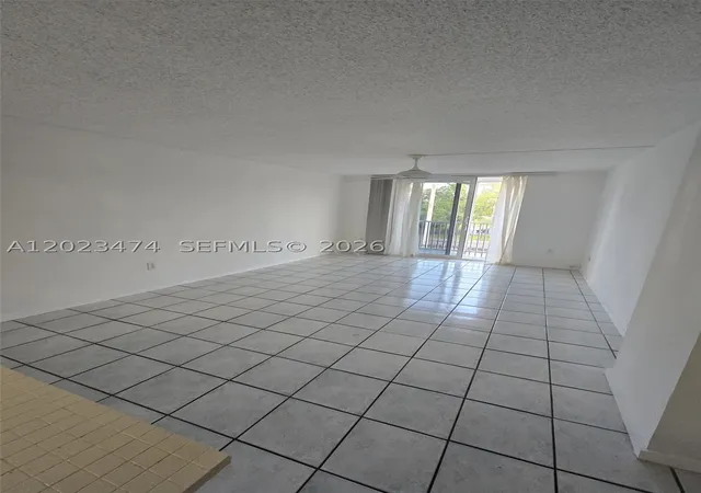 4th image of 16950 W Dixie Hwy #B320, North Miami Beach, FL 33160 | MLS# A12023474
