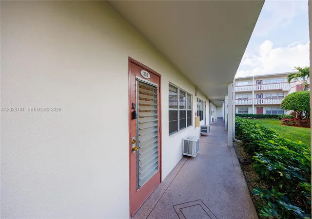Homes for sale in Boca Raton, FL | 303 Preston H #303, Boca Raton, FL 33434 | MLS# A12020181