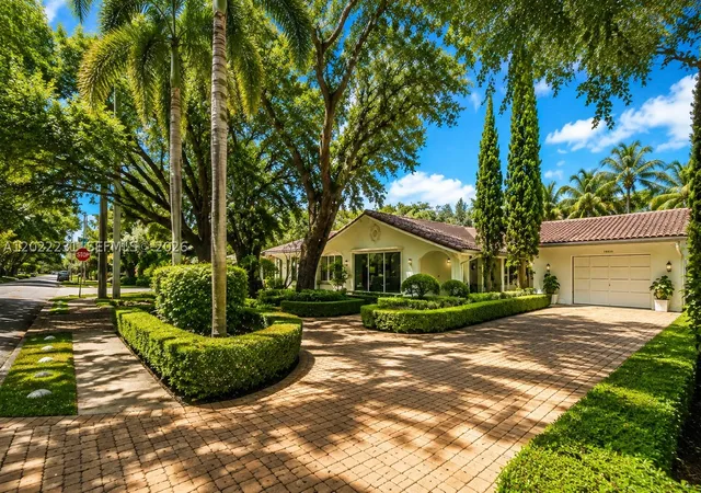7980 SW 52nd Ave
