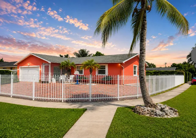 Homes for sale in Homestead, FL | 13205 Sw 256th St, Homestead, FL 33032 | MLS# B26031527