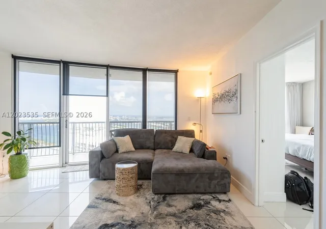 Photo 2 of Condo for sale at 1750 N Bayshore Dr #4702, Miami, FL 33132 | MLS# A12023535 | Listing updated on 2026-10-05