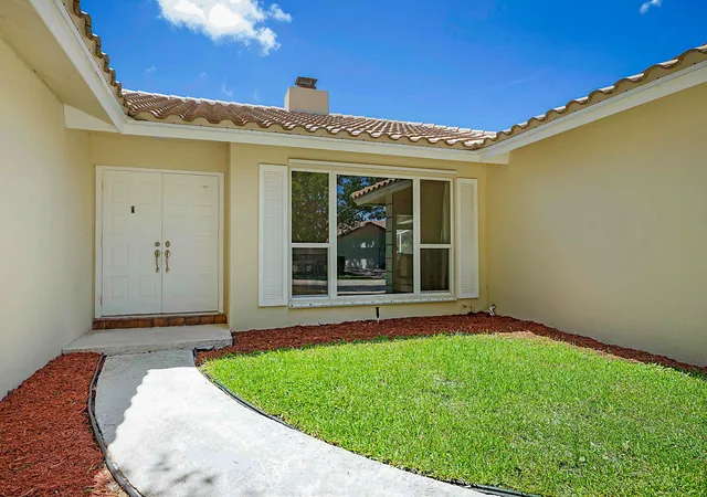 2nd image of 20869 Sonrisa Wy, Boca Raton, FL 33433 | MLS# B26031555