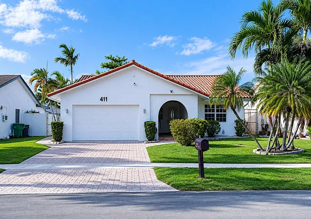 Homes for sale in Dania Beach, FL | 411 Se 4Th St, Dania Beach, FL 33004 | MLS# B26031603