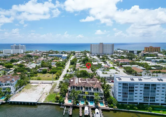 Photo 2 of Townhouse for sale at 1910 Ne 5th St #107, Deerfield Beach, FL 33441 | MLS# A12023679 | Listing updated on 2026-08-20