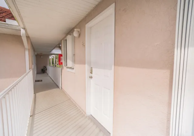 Homes for sale in Vero Beach, FL | 300 Grand Royale Cir #204, Vero Beach, FL 32962 | MLS# B26031730