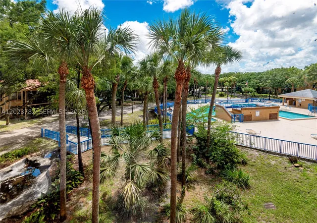 Homes for sale in Miami Lakes, FL | 15525 Miami Lakeway N, Miami Lakes, FL 33014 | Houzeo