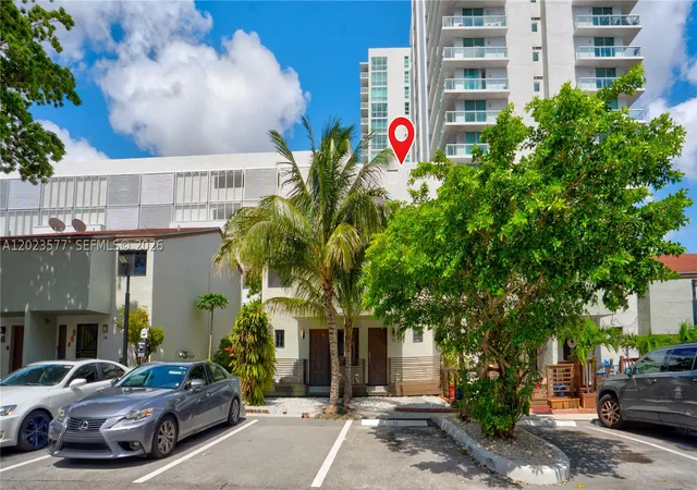 2nd image of 1901 Nw S River Dr #12B, Miami, FL 33125 | MLS# A12023577