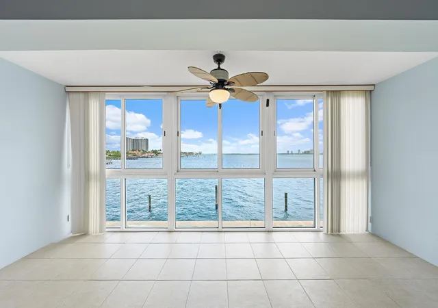 Homes for sale in Riviera Beach, FL | 400 Wilma Cir #206, Riviera Beach, FL 33404 | MLS# B26031871