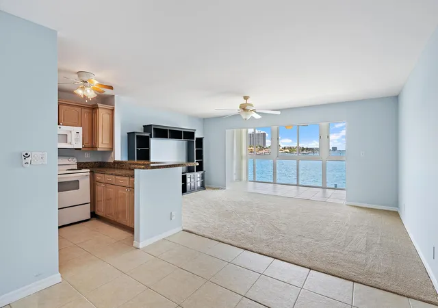Homes for sale in Riviera Beach, FL | 400 Wilma Cir #206, Riviera Beach, FL 33404 | MLS# B26031871