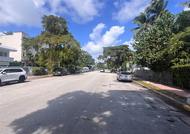 Homes for sale in Miami Beach, FL | 919 Michigan Avenue, Miami Beach, FL 33139 | Houzeo