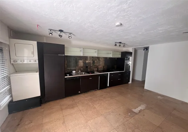 Homes for sale in Miami Beach, FL | 919 Michigan Ave #3, Miami Beach, FL 33139 | MLS# B26031886