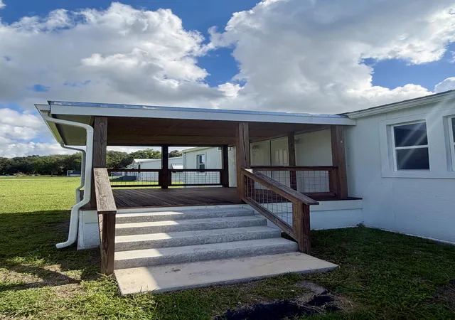 2nd image of 2822 Se 47th Ter, Okeechobee, FL 34974 | MLS# B26031915