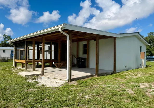 3rd image of 2822 Se 47Th Ter, Okeechobee, FL 34974 | MLS# B26031915