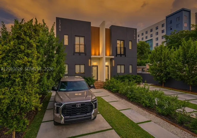3rd image of 1784 & 1786 Nw 31St St, Miami, FL 33142 | MLS# A12023026
