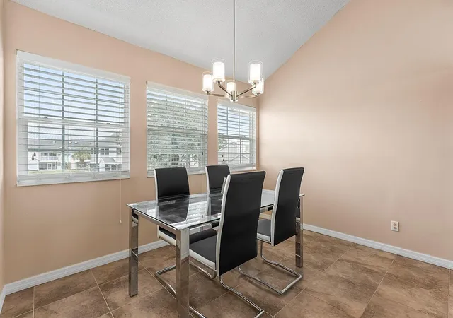 2nd image of 1965 Westminster Cir, Vero Beach, FL 32966