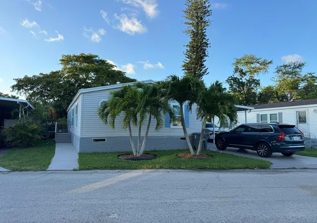 1st image of 3899 Redman Pkwy #143, Boynton Beach, FL 33436 | MLS# B26032119