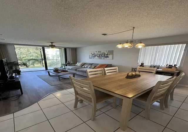 Homes for sale in Lake Worth Beach, FL | 3138 Via Poinciana, Lake Worth Beach, FL 33467