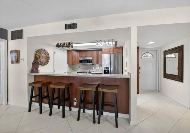 2nd image of 20289 Boca West Dr #2102, Boca Raton, FL 33434 | MLS# B26032182