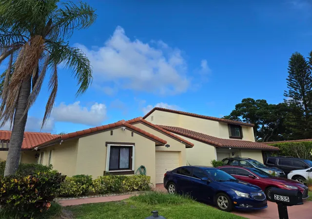 Homes for sale in Lake Worth, FL | 2835 Sand Pines Ct, Lake Worth, FL 33462 | MLS# B26032157