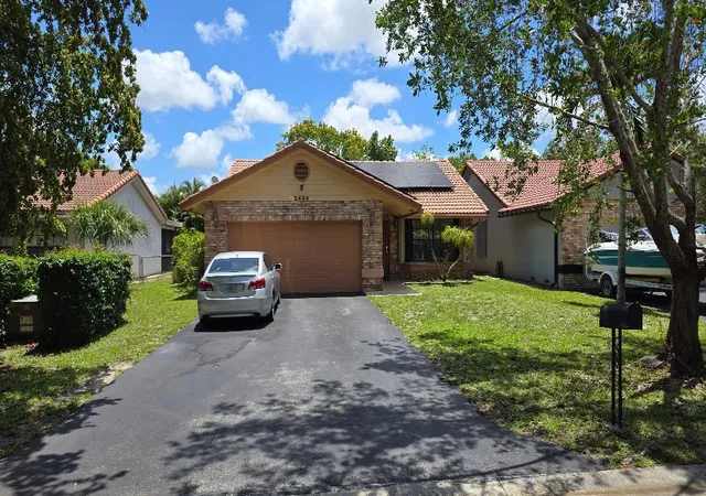 3rd image of 2499 Nw 92Nd Ave, Coral Springs, FL 33065 | MLS# B26032289
